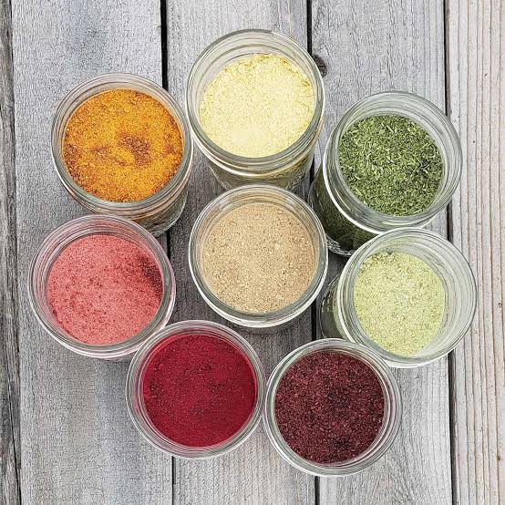 Powders of dehydrated food
